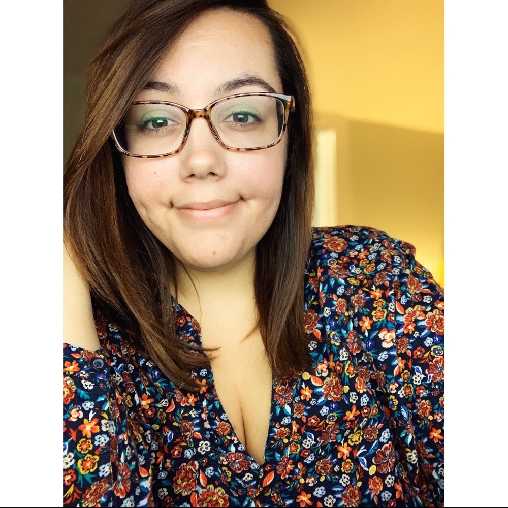 Meet your Posher, Kayla